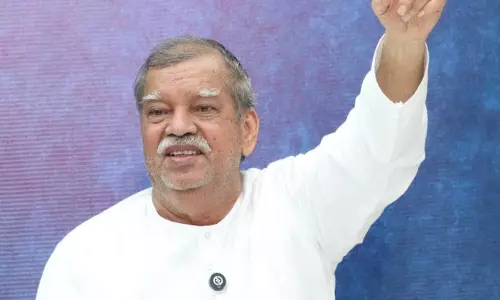 Ranjadi में भक्तों को उपदेश देते सतगुरु मधु परमहंस Ranjadi में भक्तों को उपदेश देते सतगुरु मधु परमहंस