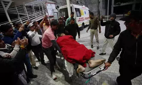 Bilaspur के भाजपा विधायक त्रिलोक जम्वाल ने चिट्टा तस्करों को राजनीतिक संरक्षण देने का आरोप लगाया Bilaspur के भाजपा विधायक त्रिलोक जम्वाल ने चिट्टा तस्करों को राजनीतिक संरक्षण देने का आरोप लगाया