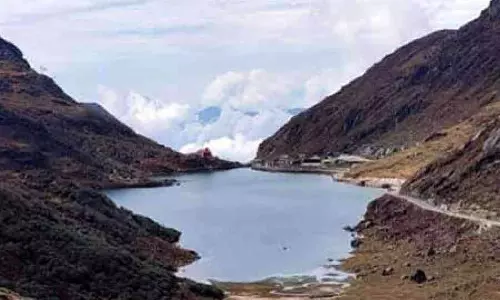 सिक्किम में पर्यटकों से प्रवेश शुल्क वसूलना शुरू, होटल चेक-इन पर लेंगे शुल्क सिक्किम में पर्यटकों से प्रवेश शुल्क वसूलना शुरू, होटल चेक-इन पर लेंगे शुल्क