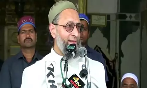 Owaisi ने होली के दौरान मुसलमानों से घर के अंदर रहने के आह्वान पर उठाया सवाल