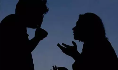 Badaun: पति से विवाद के बाद महिला ने फंदा लगाकर दी जान