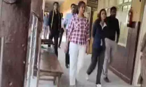 कन्नड़ अभिनेत्री रान्या राव के सौतेले पिता डीजीपी रामचंद्र राव को जबरन छुट्टी पर भेजा गया