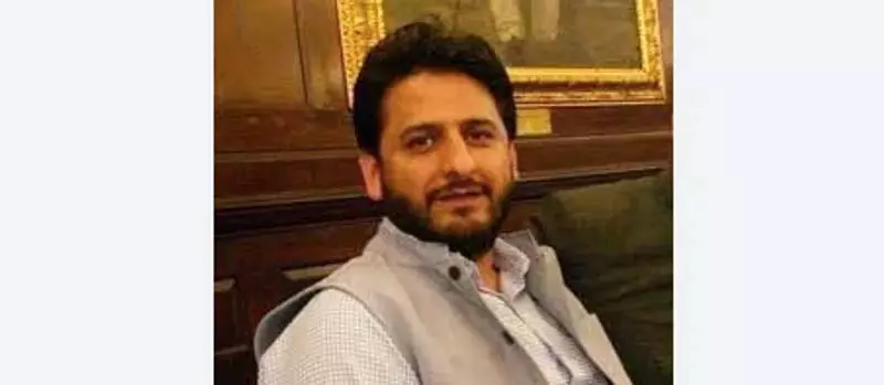 विधायक Kupwara ने सरकारी डॉक्टरों की निजी प्रैक्टिस पर प्रतिबंध लगाने की मांग की विधायक Kupwara ने सरकारी डॉक्टरों की निजी प्रैक्टिस पर प्रतिबंध लगाने की मांग की