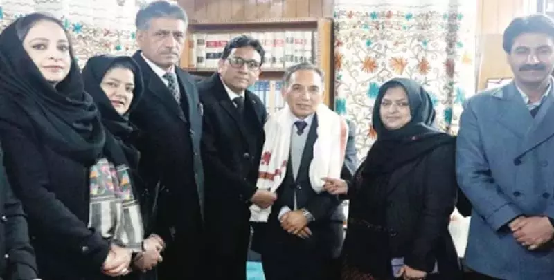 मुख्य न्यायाधीश ने Anantnag District न्यायालय परिसर का दौरा किया मुख्य न्यायाधीश ने Anantnag District न्यायालय परिसर का दौरा किया