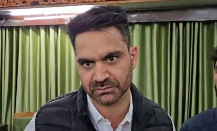 जम्मू-कश्मीर के विकास को लेकर वहीद पारा ने जताई चिंता, वक्फ संशोधन विधेयक पर उठाए सवाल जम्मू-कश्मीर के विकास को लेकर वहीद पारा ने जताई चिंता, वक्फ संशोधन विधेयक पर उठाए सवाल