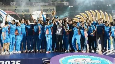 WPL 2025: मुंबई ने दिल्ली को हराकर जीता दूसरा खिताब WPL 2025: मुंबई ने दिल्ली को हराकर जीता दूसरा खिताब