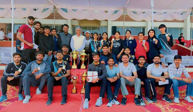 Haryana : कैम्पस नोट्स एथलेटिक्स मीट में छात्रों का जलवा Haryana : कैम्पस नोट्स एथलेटिक्स मीट में छात्रों का जलवा
