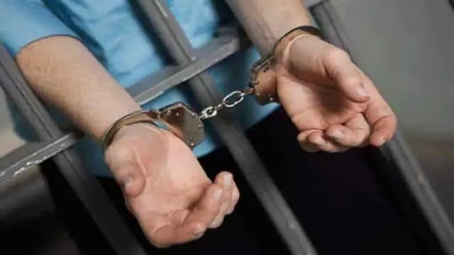 Moradabad: दुष्कर्म के केस में फंसाने की धमकी और रंगदारी का एक आरोपी गिरफ्तार Moradabad: दुष्कर्म के केस में फंसाने की धमकी और रंगदारी का एक आरोपी गिरफ्तार