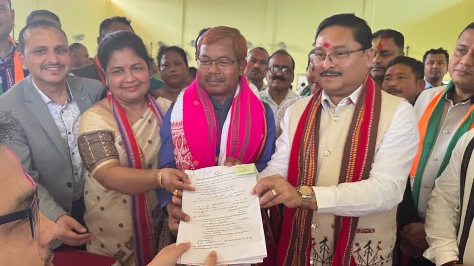 Assam : राभा हसोंग परिषद चुनाव में एनडीए समर्थित उम्मीदवार जीत की ओर अग्रसर Assam : राभा हसोंग परिषद चुनाव में एनडीए समर्थित उम्मीदवार जीत की ओर अग्रसर