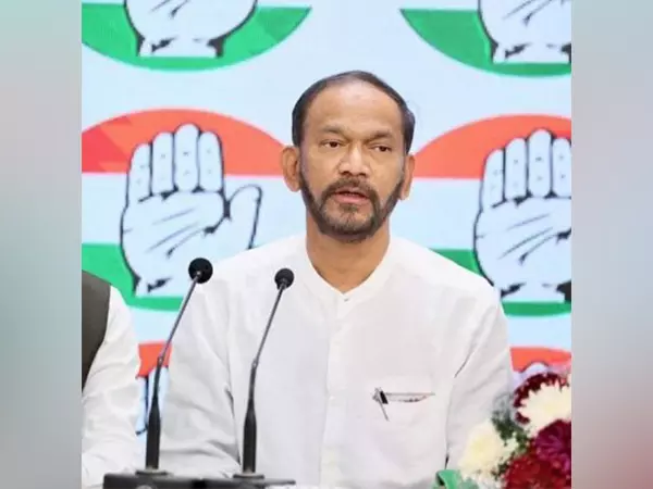 Girish Chodankar ने राज्य में बड़े पैमाने पर भूमि परिवर्तन घोटाले का आरोप लगाया Girish Chodankar ने राज्य में बड़े पैमाने पर भूमि परिवर्तन घोटाले का आरोप लगाया
