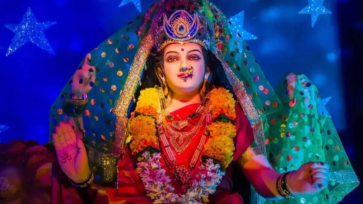 Chaitra Navratri 2025: शुक्र के उदय से इन राशियों को मिल सकता है धन लाभ Chaitra Navratri 2025: शुक्र के उदय से इन राशियों को मिल सकता है धन लाभ