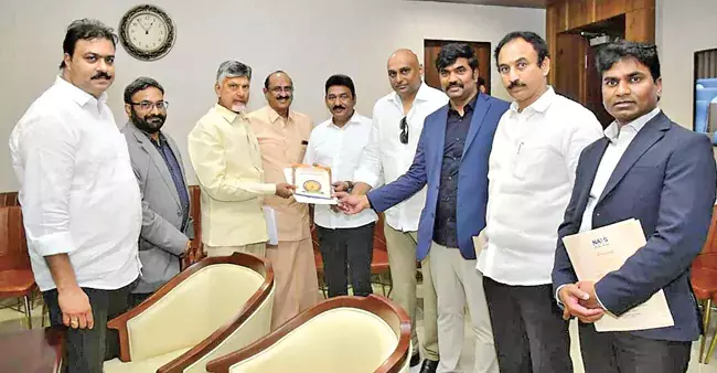 Andhra: चंद्रबाबू नायडू को ‘नॉट्स’ तेलुगु महोत्सव में आमंत्रित किया गया Andhra: चंद्रबाबू नायडू को ‘नॉट्स’ तेलुगु महोत्सव में आमंत्रित किया गया