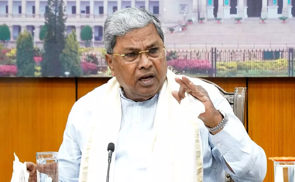 सरकार का लक्ष्य मादक पदार्थों के नेटवर्क को उखाड़ फेंकना है: Siddaramaiah सरकार का लक्ष्य मादक पदार्थों के नेटवर्क को उखाड़ फेंकना है: Siddaramaiah