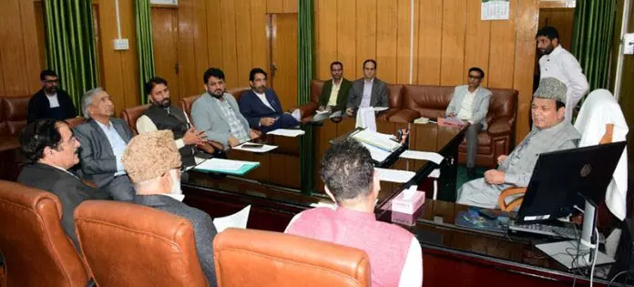 Jammu: विधानसभा में मंत्रियों के अनुदानों को ‘जल्दबाजी में’ पारित करने को लेकर भाजपा विधायकों का हंगामा Jammu: विधानसभा में मंत्रियों के अनुदानों को ‘जल्दबाजी में’ पारित करने को लेकर भाजपा विधायकों का हंगामा