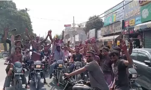 Jalandhar  : हुड़दंग मचा रहे युवकों पर पुलिस की कार्रवाई, जमकर हंगामा