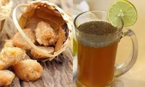Recipe: चिलचिलाती गर्मी में आपके सिर को ठंडक पहुंचाएगा ये गुड़ का शरबत, जानें रेसिपी और फायदे Recipe: चिलचिलाती गर्मी में आपके सिर को ठंडक पहुंचाएगा ये गुड़ का शरबत, जानें रेसिपी और फायदे