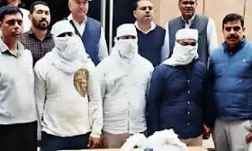 Delhi:  फर्जी सोशल मीडिया प्रोफाइल के जरिए किशोरी को हनीट्रैप में फंसाया