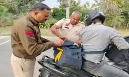 Gurugram पुलिस ने होली पर 693 चालान काटे Gurugram पुलिस ने होली पर 693 चालान काटे