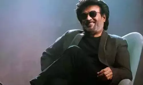 Rajinikanth के नाम से बरसता है पैसा Rajinikanth के नाम से बरसता है पैसा