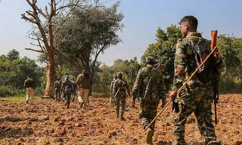 नक्सल विरोधी मुठभेड़ में मारा गया व्यक्ति आदिवासी निकला; कांग्रेस ने न्यायिक जांच की मांग की नक्सल विरोधी मुठभेड़ में मारा गया व्यक्ति आदिवासी निकला; कांग्रेस ने न्यायिक जांच की मांग की