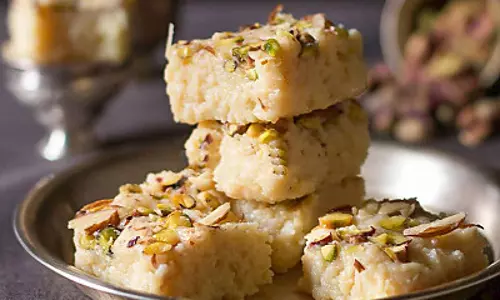 झटपट कलाकंद रेसिपी झटपट कलाकंद रेसिपी