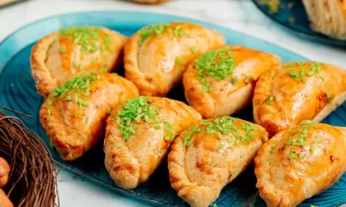 चॉकलेट सीरियल गुझिया रेसिपी
