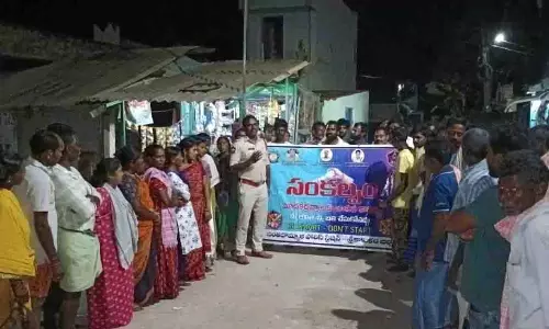 Srikakulam जिले में महिलाओं की सुरक्षा के लिए शक्ति टीमें Srikakulam जिले में महिलाओं की सुरक्षा के लिए शक्ति टीमें