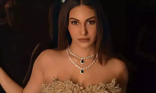 Amyra Dastur : गोल्डन ड्रेस में अमायरा दस्तूर, लग रहीं बेहद हॉट Amyra Dastur : गोल्डन ड्रेस में अमायरा दस्तूर, लग रहीं बेहद हॉट
