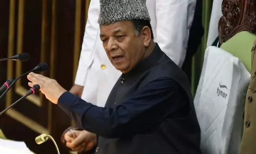 Jammu: स्पीकर ने कहा- मंत्रियों से तत्काल जवाब देने के लिए नहीं कहा जा सकता Jammu: स्पीकर ने कहा- मंत्रियों से तत्काल जवाब देने के लिए नहीं कहा जा सकता