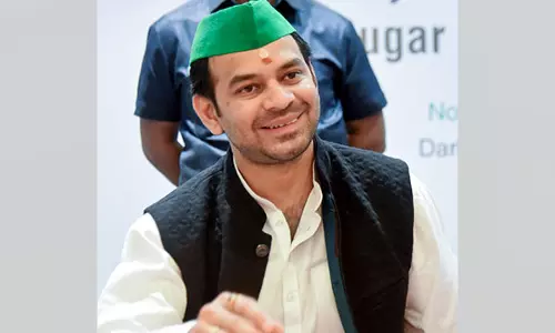 बिहार पुलिस ने RJD MLA तेज प्रताप यादव के निर्देश पर डांस करने वाले कांस्टेबल को ड्यूटी से हटाया
