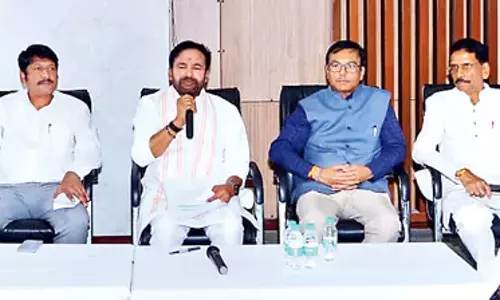 क्या हम एबीसीडी जाने बिना केंद्र के साथ युद्ध करने जा रहे हैं? : Kishan Reddy
