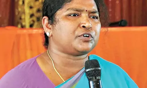 सोशल मीडिया पर टिप्पणियों से मैं बहुत शर्मिंदा हूं: Minister Seethakka सोशल मीडिया पर टिप्पणियों से मैं बहुत शर्मिंदा हूं: Minister Seethakka