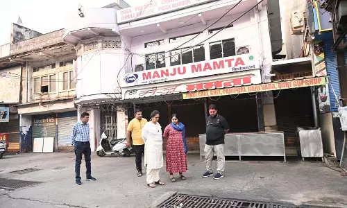 महापौर मीनल चौबे ने किया शहर का निरीक्षण महापौर मीनल चौबे ने किया शहर का निरीक्षण