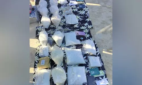 कर्नाटक पुलिस ने मंगलुरु में 75 करोड़ रुपये मूल्य की 37.87 किलोग्राम MDMA जब्त की