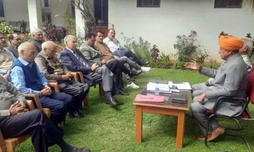 Jammu: पुरमंडल तक छड़ी मुबारक यात्रा की तैयारियों को अंतिम रूप दिया गया Jammu: पुरमंडल तक छड़ी मुबारक यात्रा की तैयारियों को अंतिम रूप दिया गया