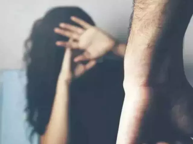 नहाने गई किशोरी का अपहरण फिर रेप, दो दरिंदे अरेस्ट नहाने गई किशोरी का अपहरण फिर रेप, दो दरिंदे अरेस्ट