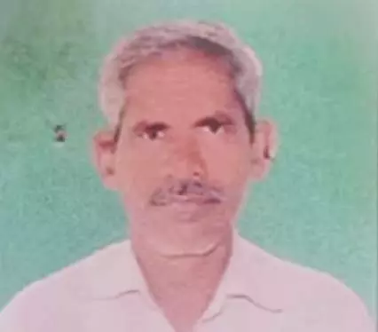 बाघ से हुआ सामना, खून से लथपथ किसान ने चालाकी से बचाई अपनी जान बाघ से हुआ सामना, खून से लथपथ किसान ने चालाकी से बचाई अपनी जान