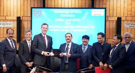 शहरी माल परिवहन सेवा शुरू करेगा दिल्ली मेट्रो, डीएमआरसी-ब्लू डार्ट के बीच समझौता शहरी माल परिवहन सेवा शुरू करेगा दिल्ली मेट्रो, डीएमआरसी-ब्लू डार्ट के बीच समझौता