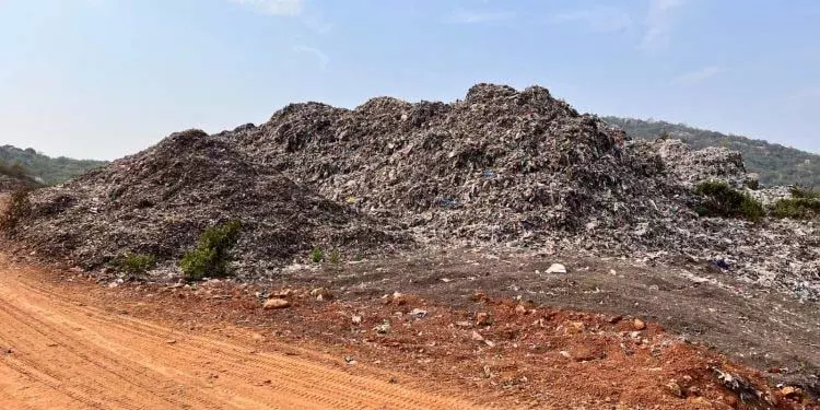 Berhampur चंदनिया पहाड़ी को कचरा मुक्त बनाया जाएगा Berhampur चंदनिया पहाड़ी को कचरा मुक्त बनाया जाएगा