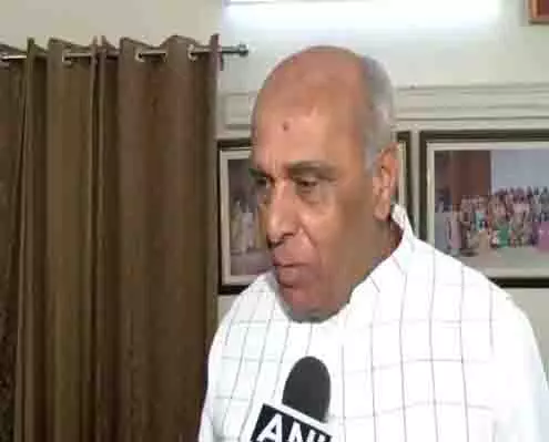 जगदम्बिका पाल ने वक्फ बिल के विरोध पर AIMPLB की आलोचना की जगदम्बिका पाल ने वक्फ बिल के विरोध पर AIMPLB की आलोचना की