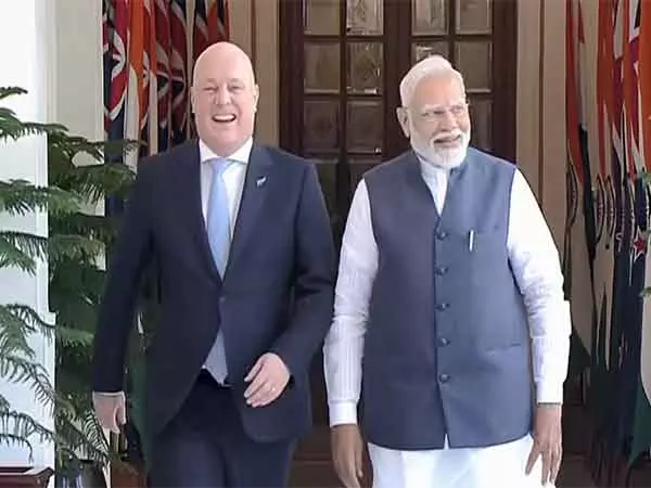 PM Modi ने न्यूजीलैंड के प्रधानमंत्री लक्सन के साथ द्विपक्षीय बैठक की PM Modi ने न्यूजीलैंड के प्रधानमंत्री लक्सन के साथ द्विपक्षीय बैठक की
