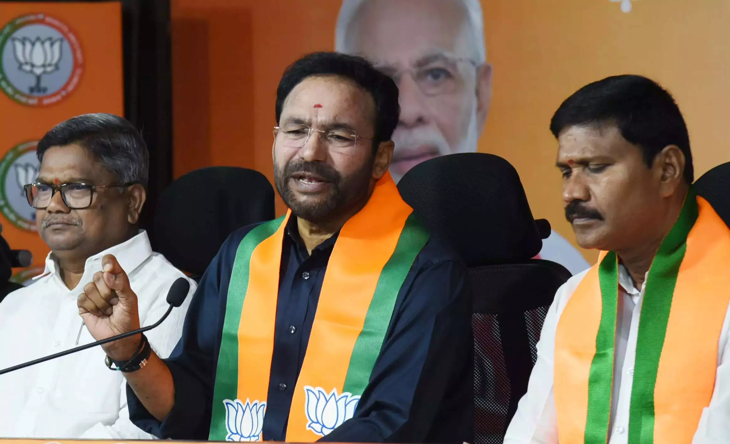 Kishan Reddy: कांग्रेस ने तेलंगाना को कर्ज के जाल में और भी ज्यादा धकेल दिया Kishan Reddy: कांग्रेस ने तेलंगाना को कर्ज के जाल में और भी ज्यादा धकेल दिया