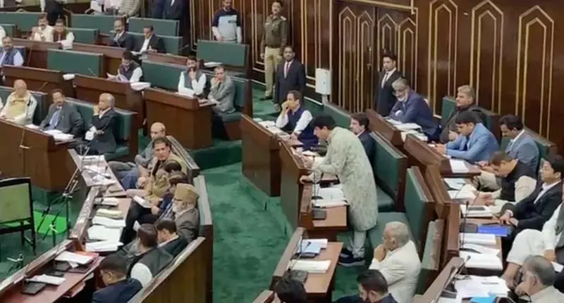 NC विधायक बशीर वीरी ने बर्खास्त सरकारी कर्मचारियों को लाभ जारी करने की मांग की NC विधायक बशीर वीरी ने बर्खास्त सरकारी कर्मचारियों को लाभ जारी करने की मांग की