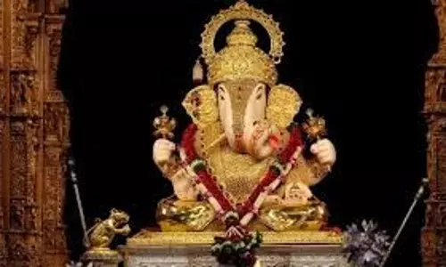 Sankashti Chaturthi:  संकष्टी चतुर्थी पर आज करें इन चीजों का दान, जानें शुभ मुहूर्त और महत्व