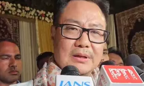 दिल्ली में इफ्तार पार्टी में शामिल हुए केंद्रीय मंत्री किरेन रिजिजू