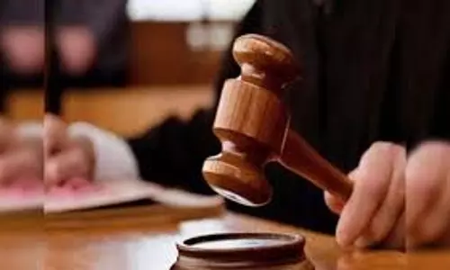Delhi: वकील को अदालत में मुफ़्त बिज़नेस ऑफर देने की सलाह