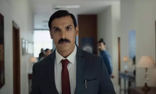 वीकेंड पर नहीं चला जॉन की ‘The Diplomat’ का जादू वीकेंड पर नहीं चला जॉन की ‘The Diplomat’ का जादू