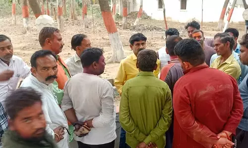 Bijnor: भाजपा मंडल अध्यक्ष ने थाने में दरोगा को थप्पड़ मारा Bijnor: भाजपा मंडल अध्यक्ष ने थाने में दरोगा को थप्पड़ मारा