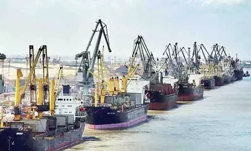 Andhra प्रमुख समुद्री परियोजनाओं के साथ पूर्वी तट पर अपना दबदबा कायम करने की तैयारी