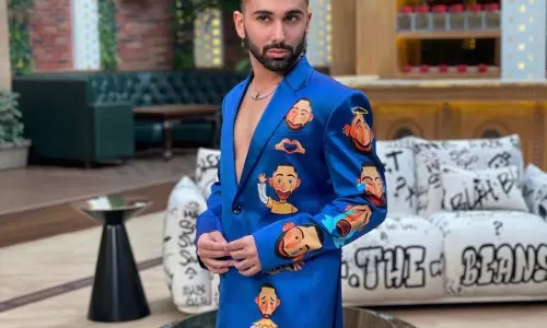 Orry : वैष्णो देवी के बेस कैंप में शराब सेवन पर केस दर्ज Orry : वैष्णो देवी के बेस कैंप में शराब सेवन पर केस दर्ज